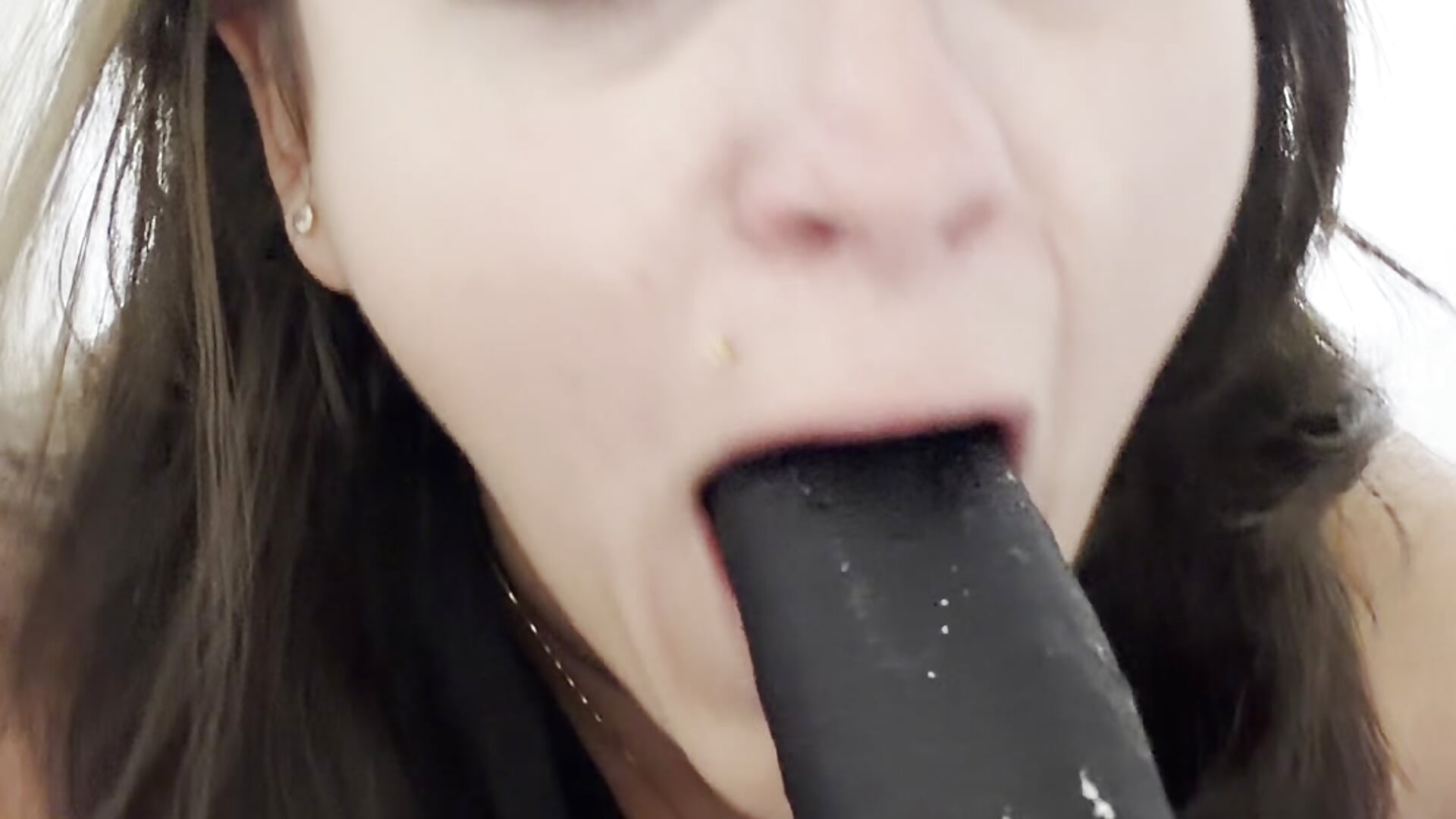 Pipe baveuse - vagina02cam adlı kamera modelinin videosu