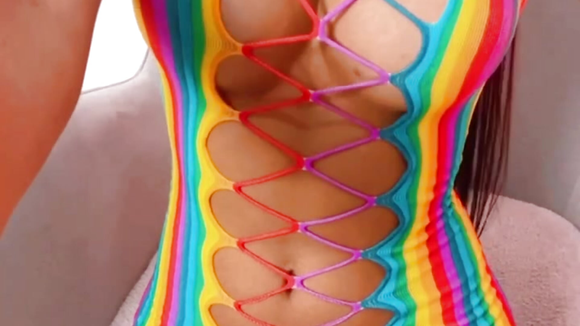 It seems like someone is feeling colorful today 🔥🌈 - video by elliesantos_ cam model