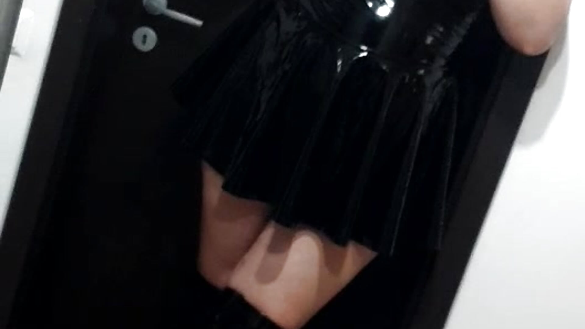 Worship my body in latex - video by Goddessmxx cam model