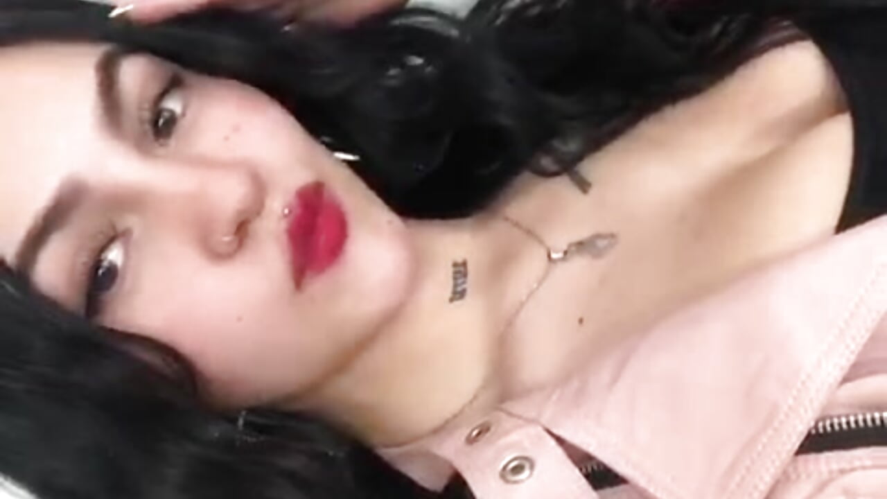 WhatsApp Video 2025-09-29 at 1,52,34 PM - video by Violettasquirt cam model