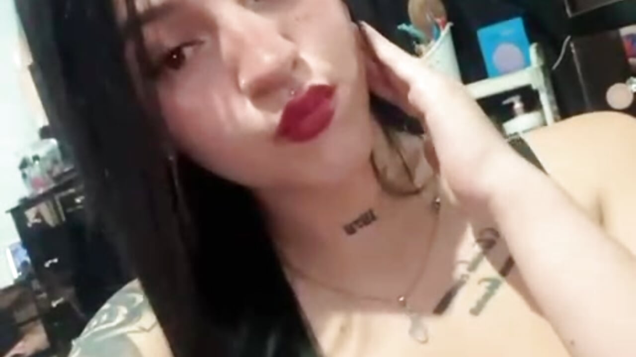 WhatsApp Video 2025-11-13 at 12,42,00 PM - video by Violettasquirt cam model