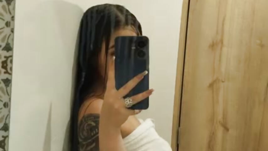 WhatsApp Video 2025-09-29 at 2,01,40 PM - video by Violettasquirt cam model