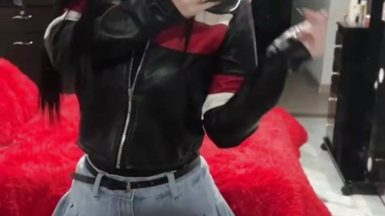 Midnight Temptation 🌙🔥 — filmik Violettasquirt, modela(-lki) na kamerkach