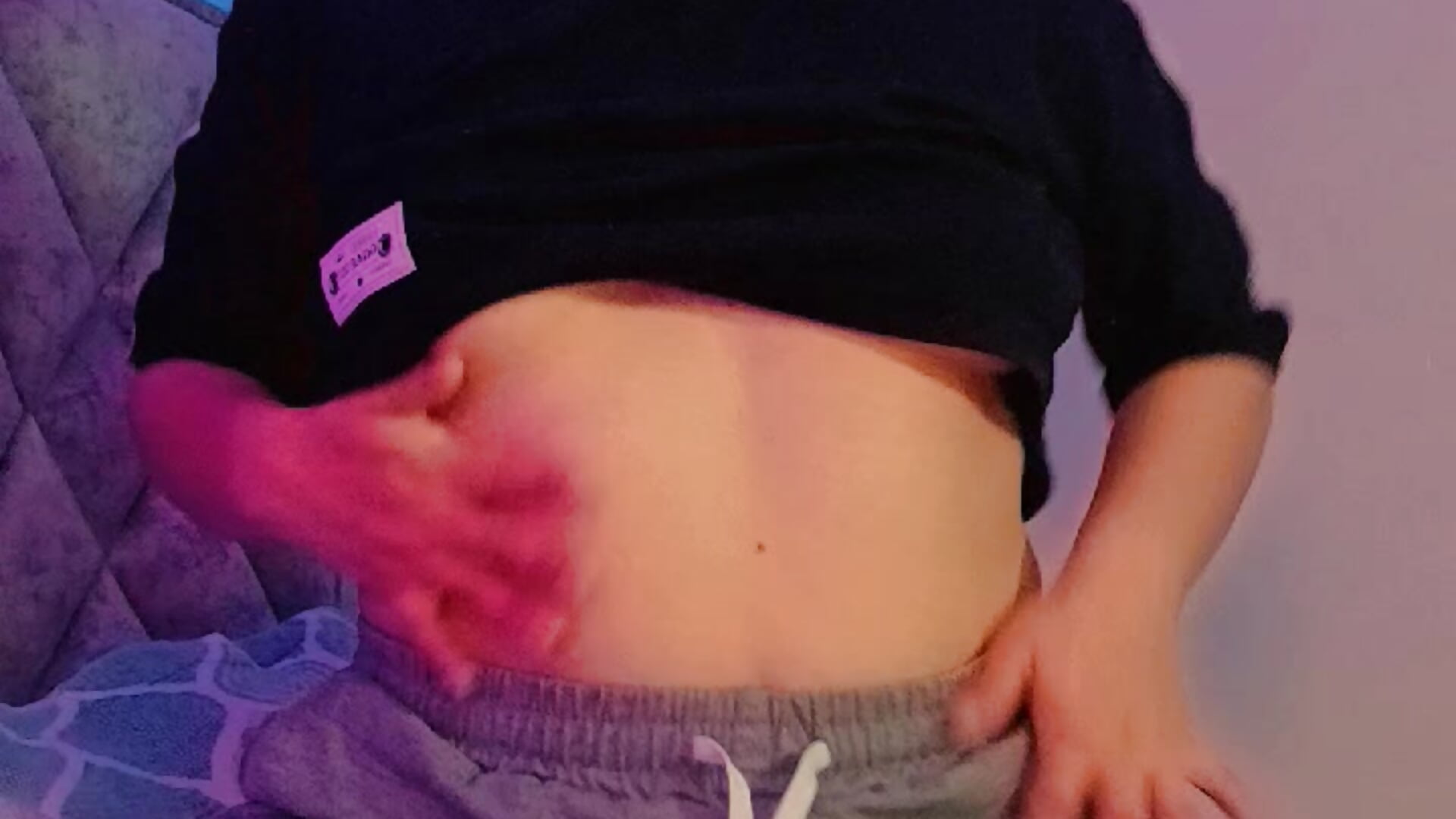 Today I await the pleasure that only you know how to give me. - video by zoewilliams2 cam model