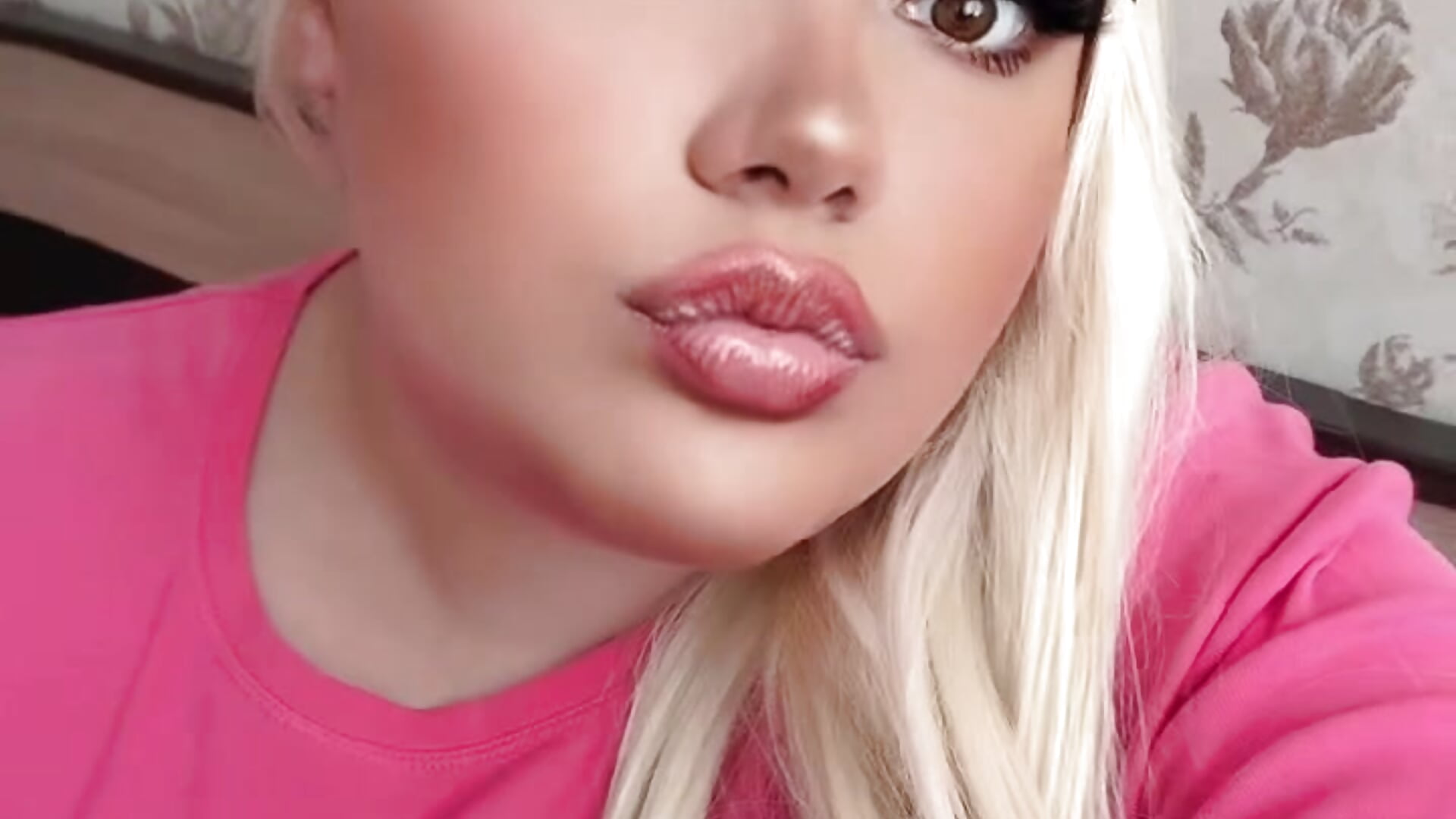 😋👅 - video by Barbie_Boobs cam model