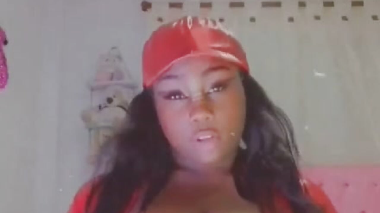 Bounce boobs♥ - video by mia_piink_ cam model