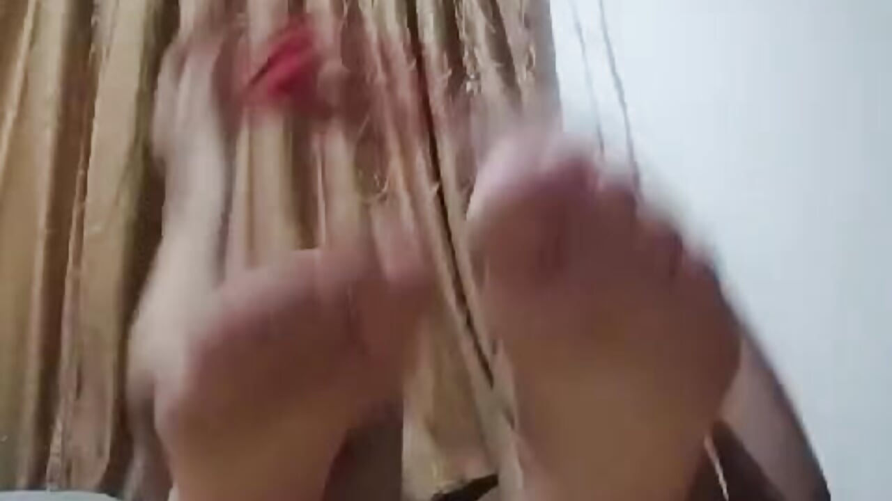 ups panties red off 🥵😈 - video oleh model kamera Molly_gomez_