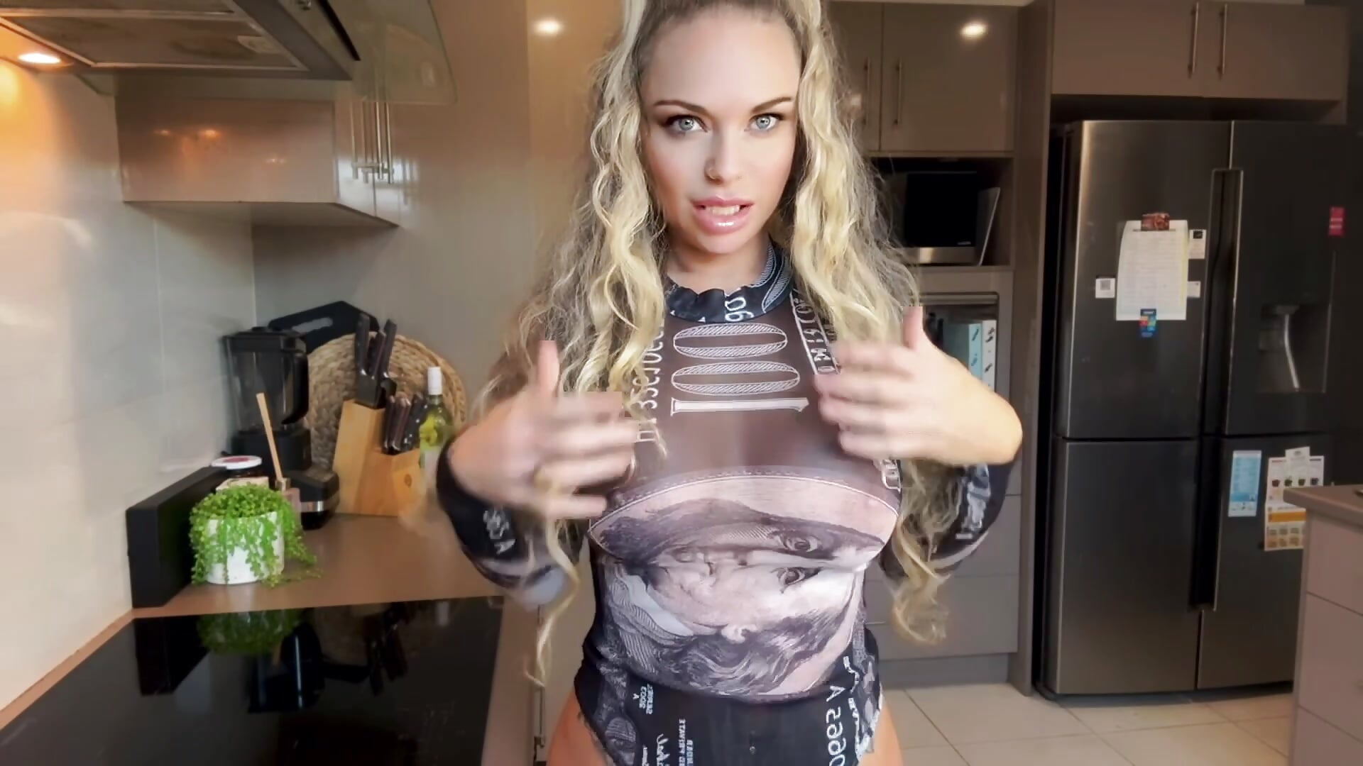 Cheeky Bodysuit try-on 😍😜 Your fave? - video by EllieKarrX cam model