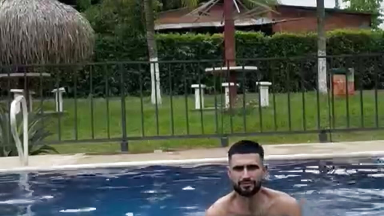 getting my dick wet in the pool - Ethan__Walker 캠 모델의 동영상
