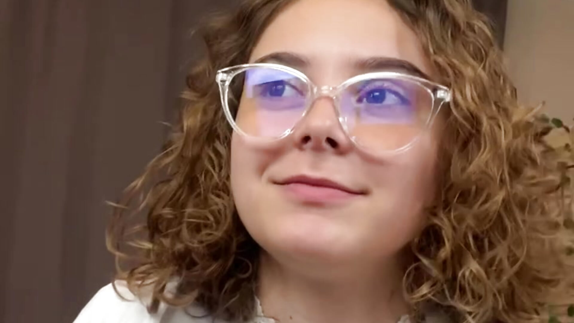 do glasses suit me?))