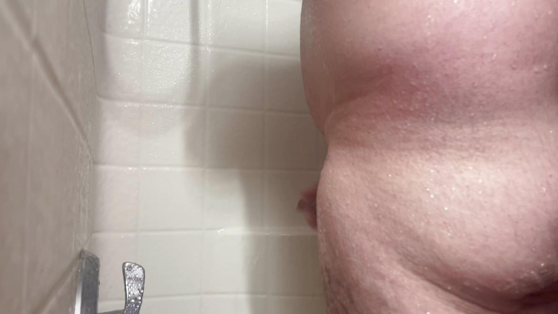 Shower time – видео вебкам-модели longdongly@xh