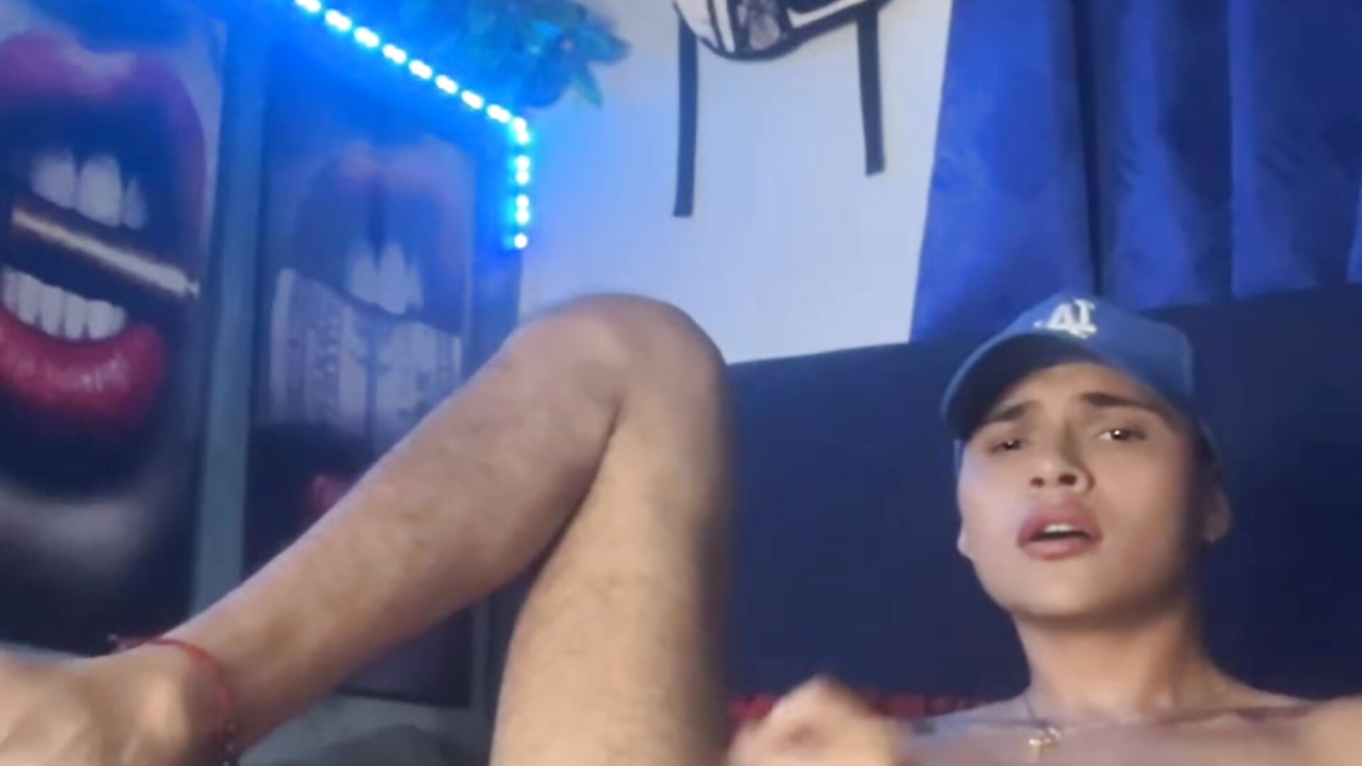 I masturbate and fuck my ass - soyander03_ adlı kamera modelinin videosu