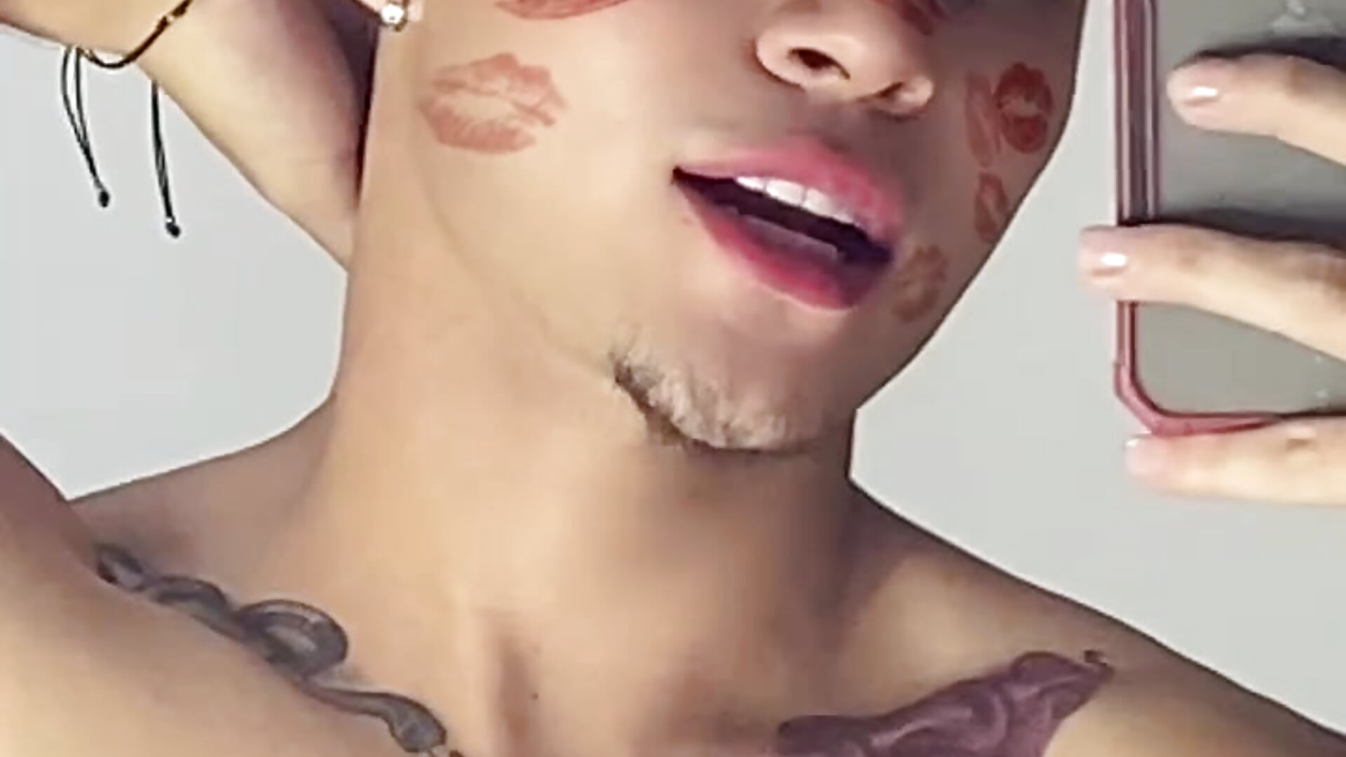 kiss guys - soyander03_ adlı kamera modelinin videosu