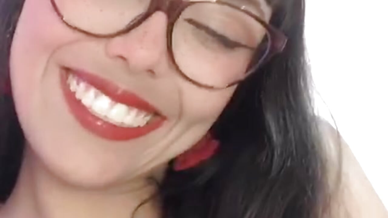 Hey naughty! How are you? - video av JessyRoulyy cam model