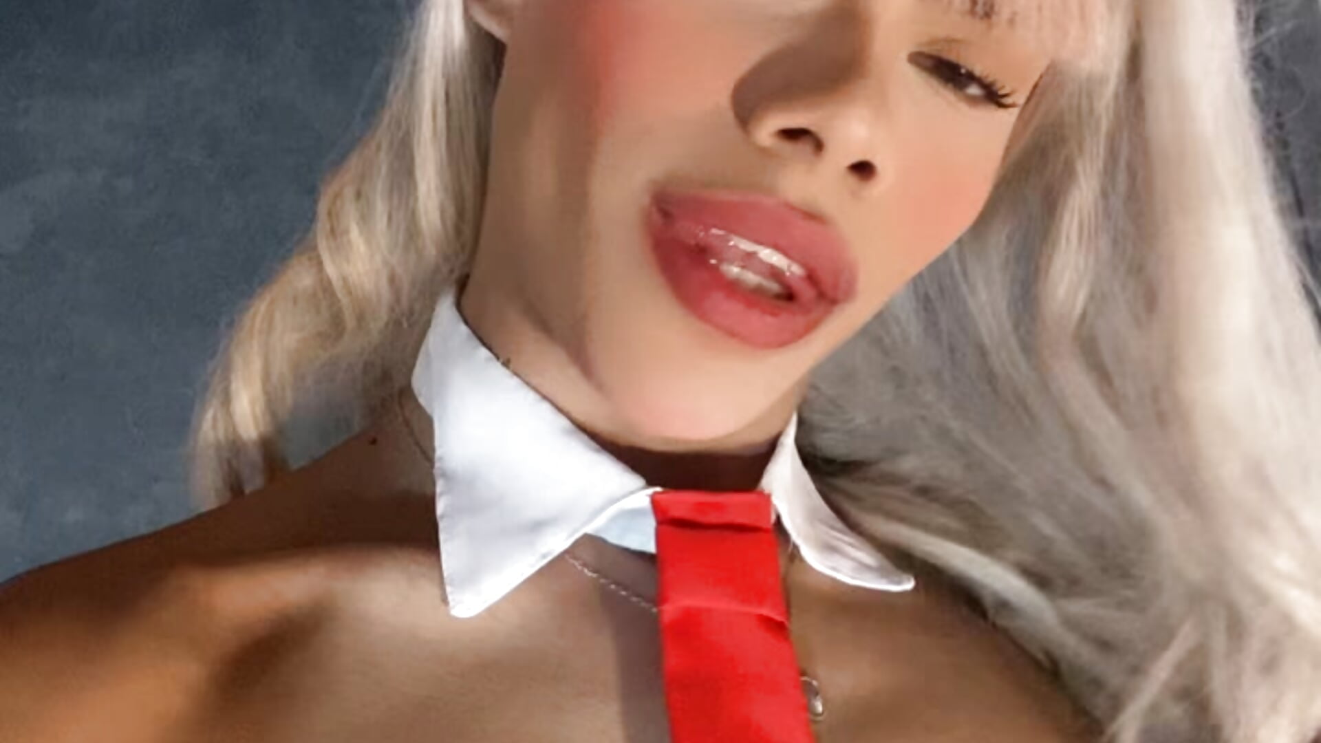 C44490BB-73F8-4368-ADC4-CED47E417655 - vidéo du modèle de showcams Salome_cor