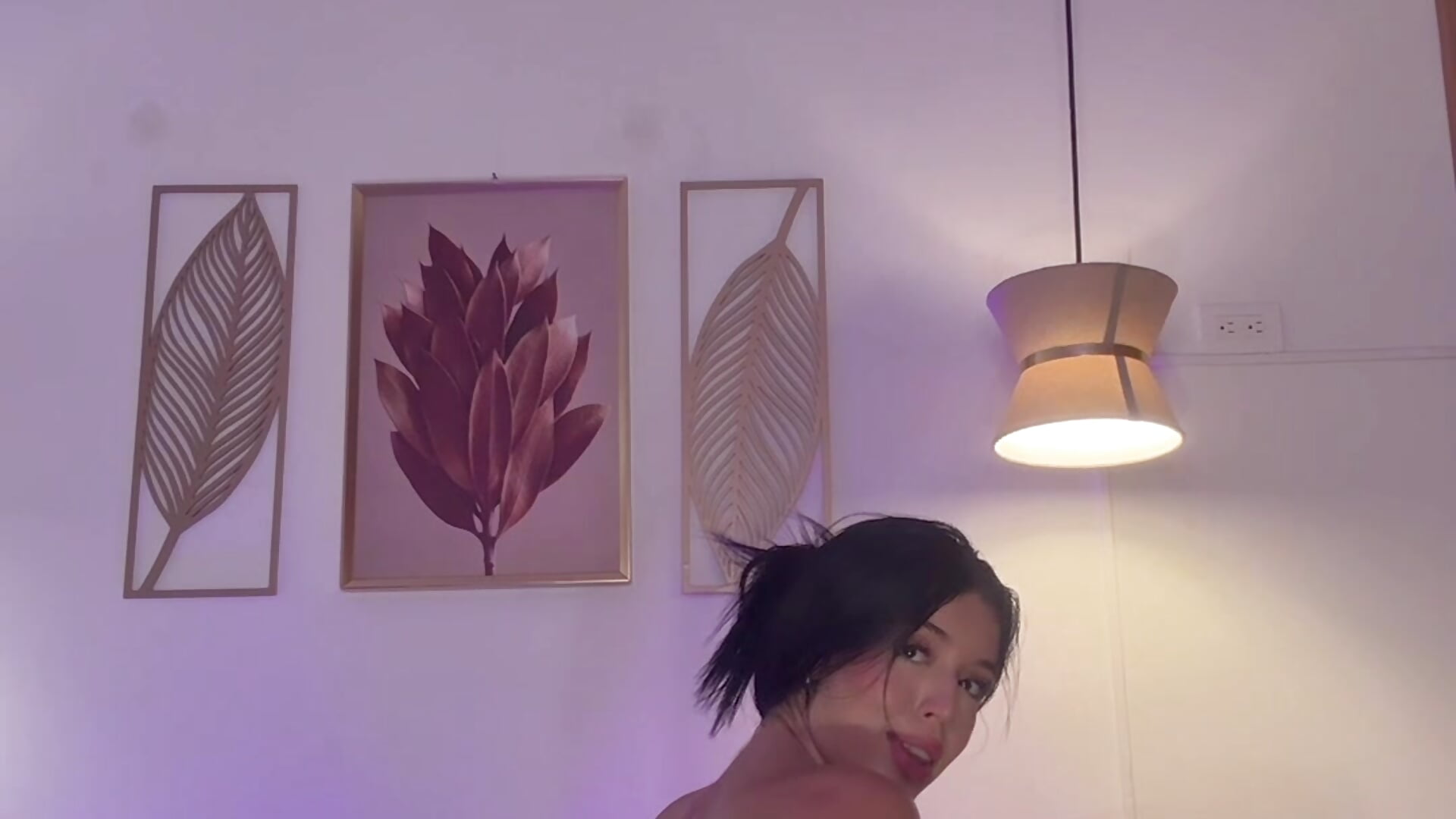 My body sweats when dancing – video af zoee_jackson cam-model