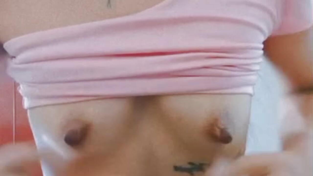 tits playing - Video von NicoleEsposito Cam-Model