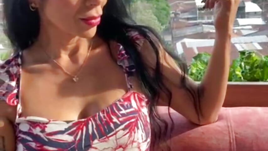 a relaxing afternoon - video by Lia_johnsonn cam model