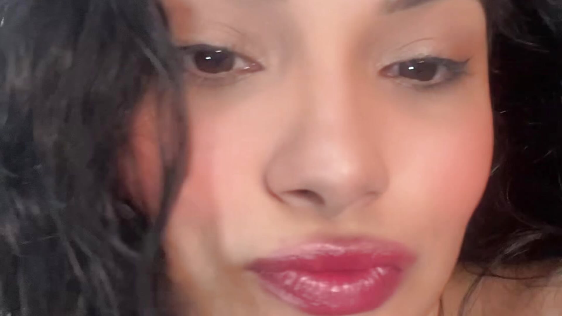 c2855cd9e39044ee96b2295df430461c - video by lolaa_staars cam model