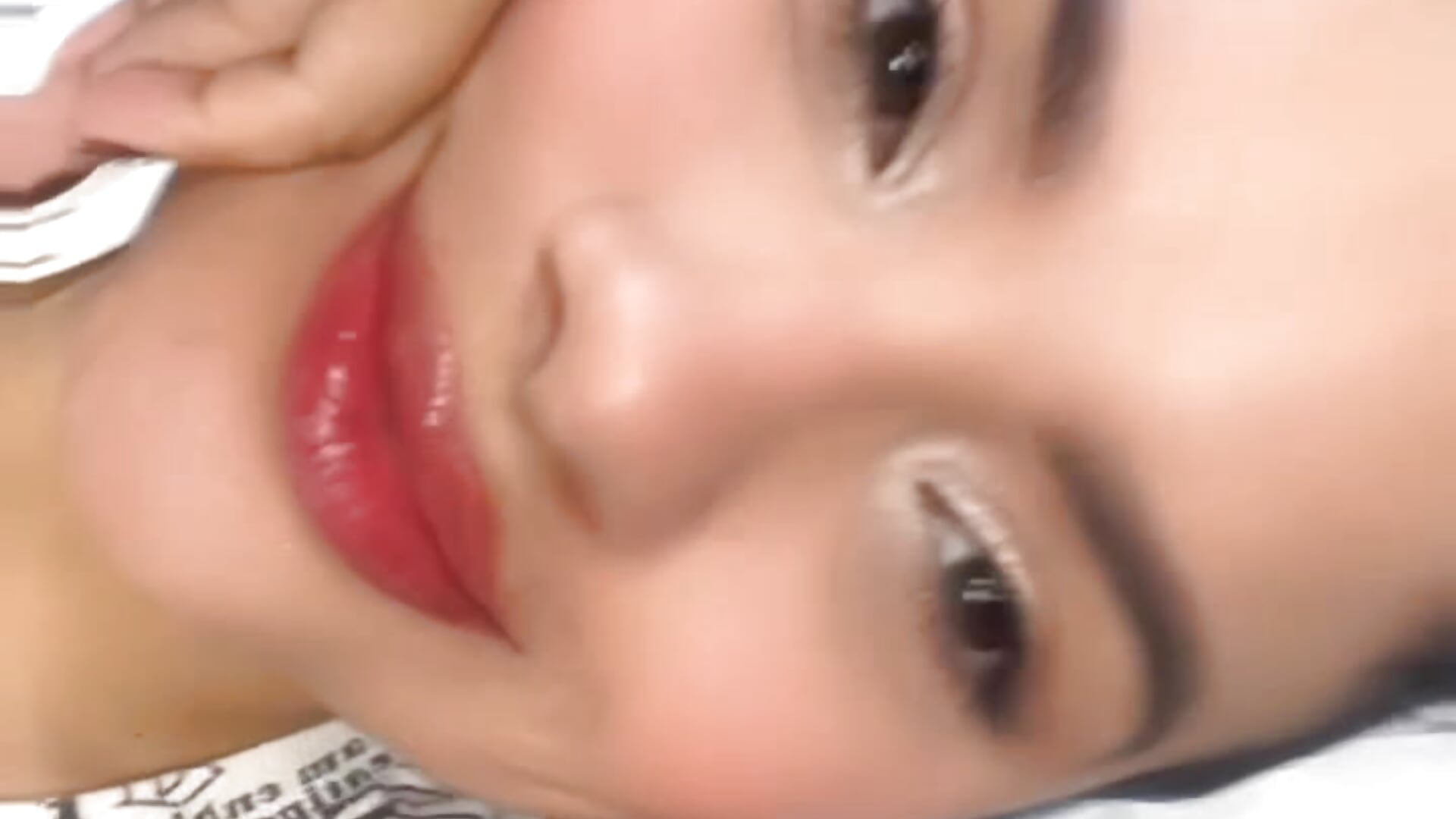 CDB5E026-54A0-4A6D-B07B-541544B661B2 - video by lolaa_staars cam model