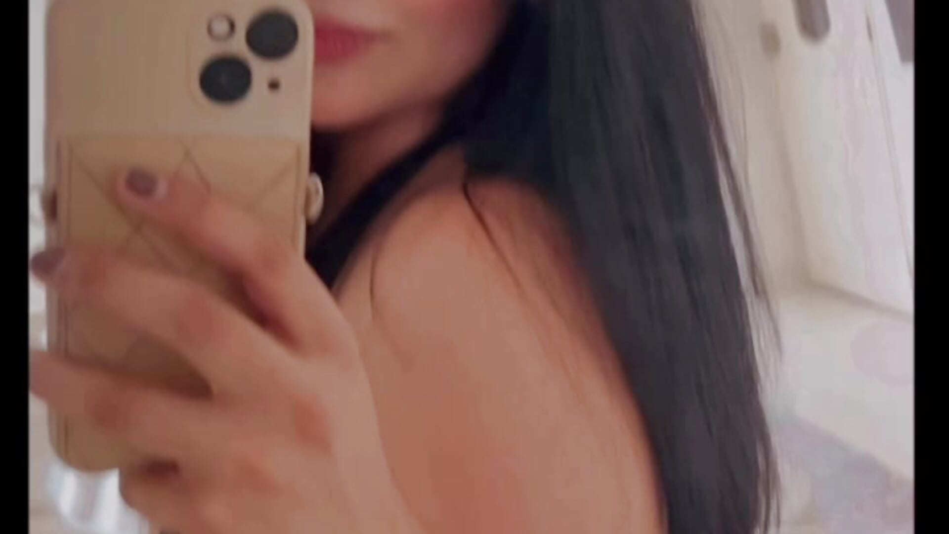 c4ee0b26a4f24d0ea71bd9ec0e5cc26e - video by lolaa_staars cam model