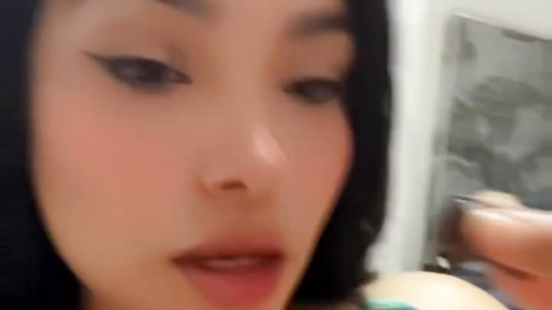 54d99fe41eda4f9bbbcde02f7b99a5fb.mov - video by lolaa_staars cam model