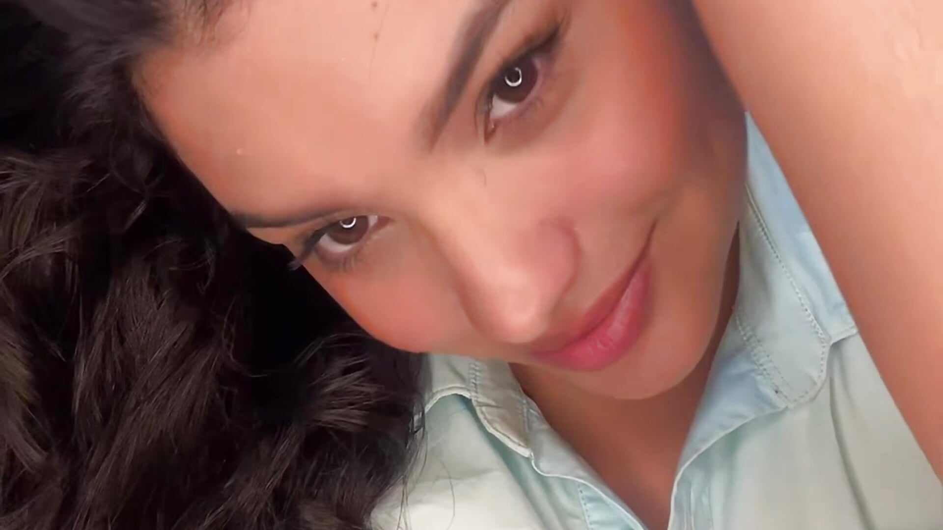 1db46b87ff414552a2839e0fb1b3f590 - video by lolaa_staars cam model