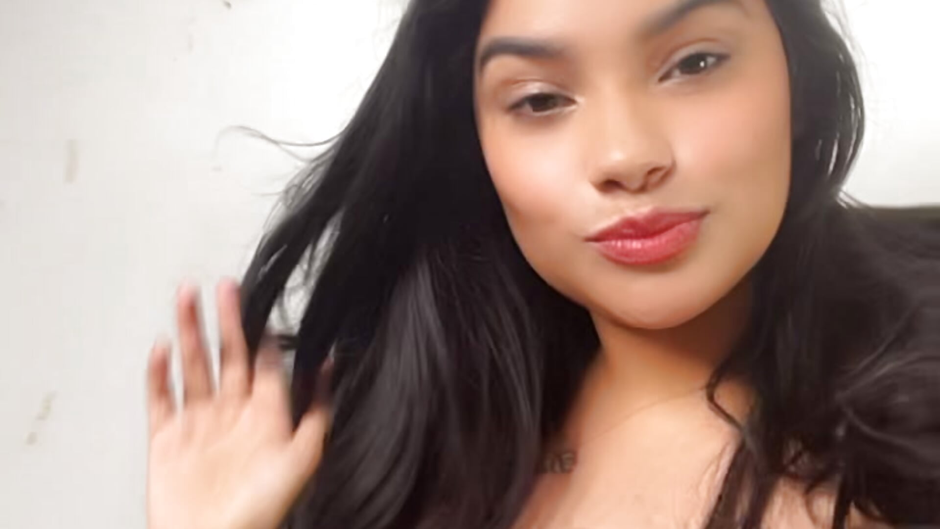 EC23F8FB-0C2F-422C-BE9E-0404FB279A17 - video by lolaa_staars cam model