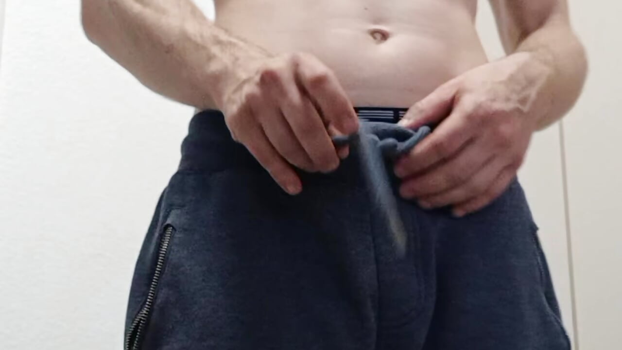 Beim Sport umgezogen  / Umkleidekabine - Video von sweetrsecret Cam-Model