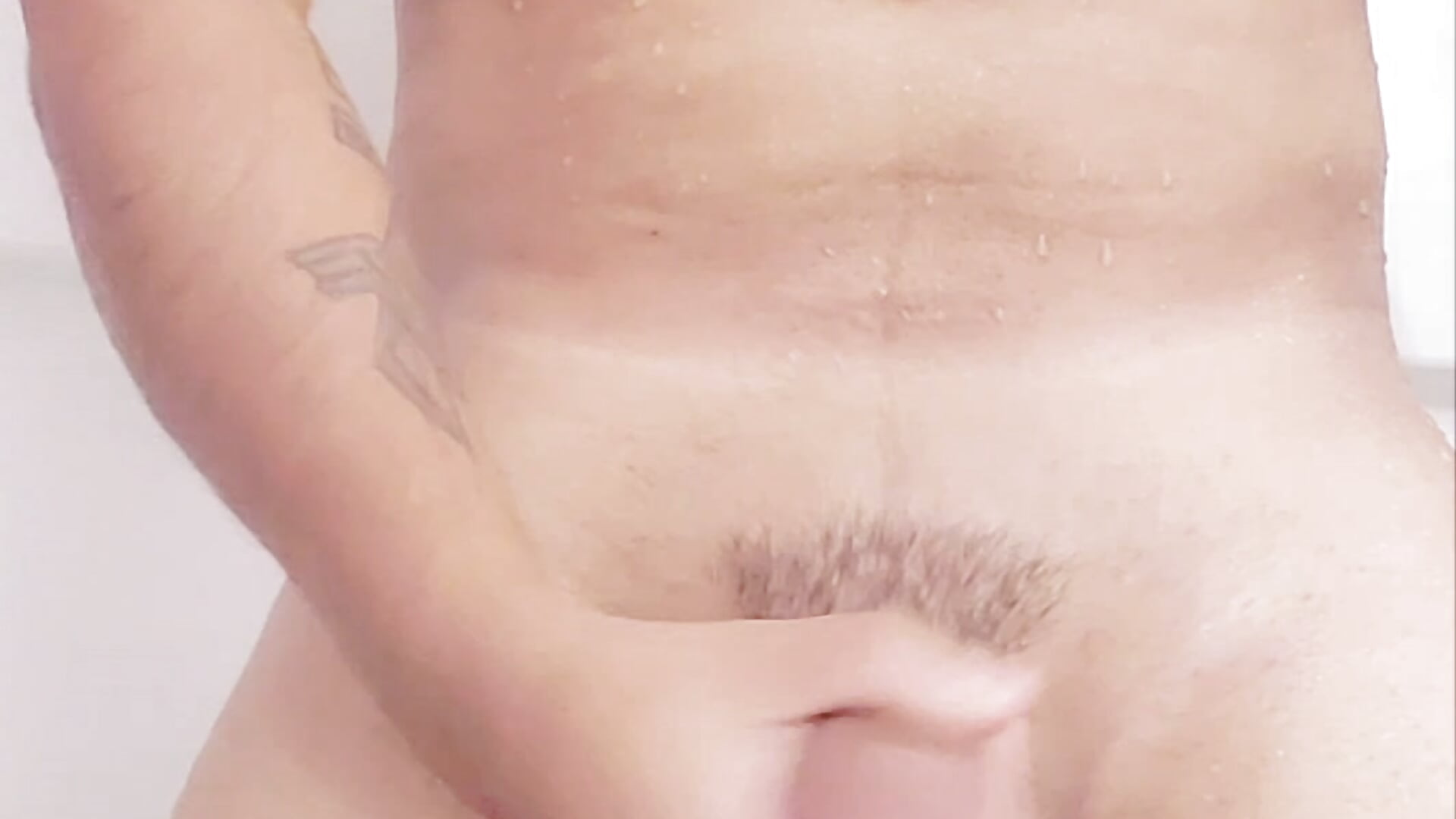Thick Cum Drops – video af OMFG21
