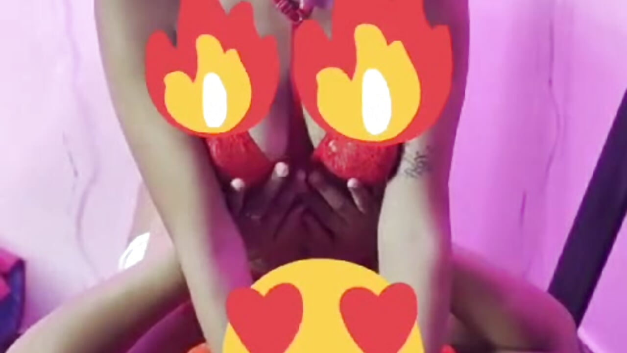 HOT CAMILA AND SOPHIA