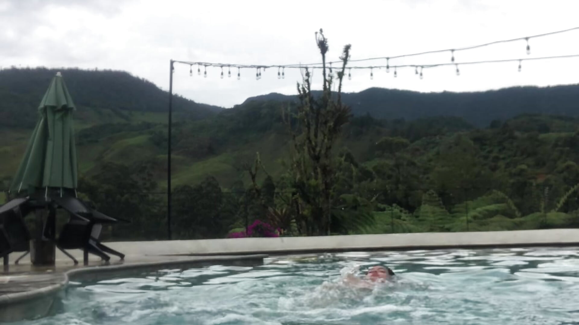 Disfrutando — filmik cristina1800, modela(-lki) na kamerkach