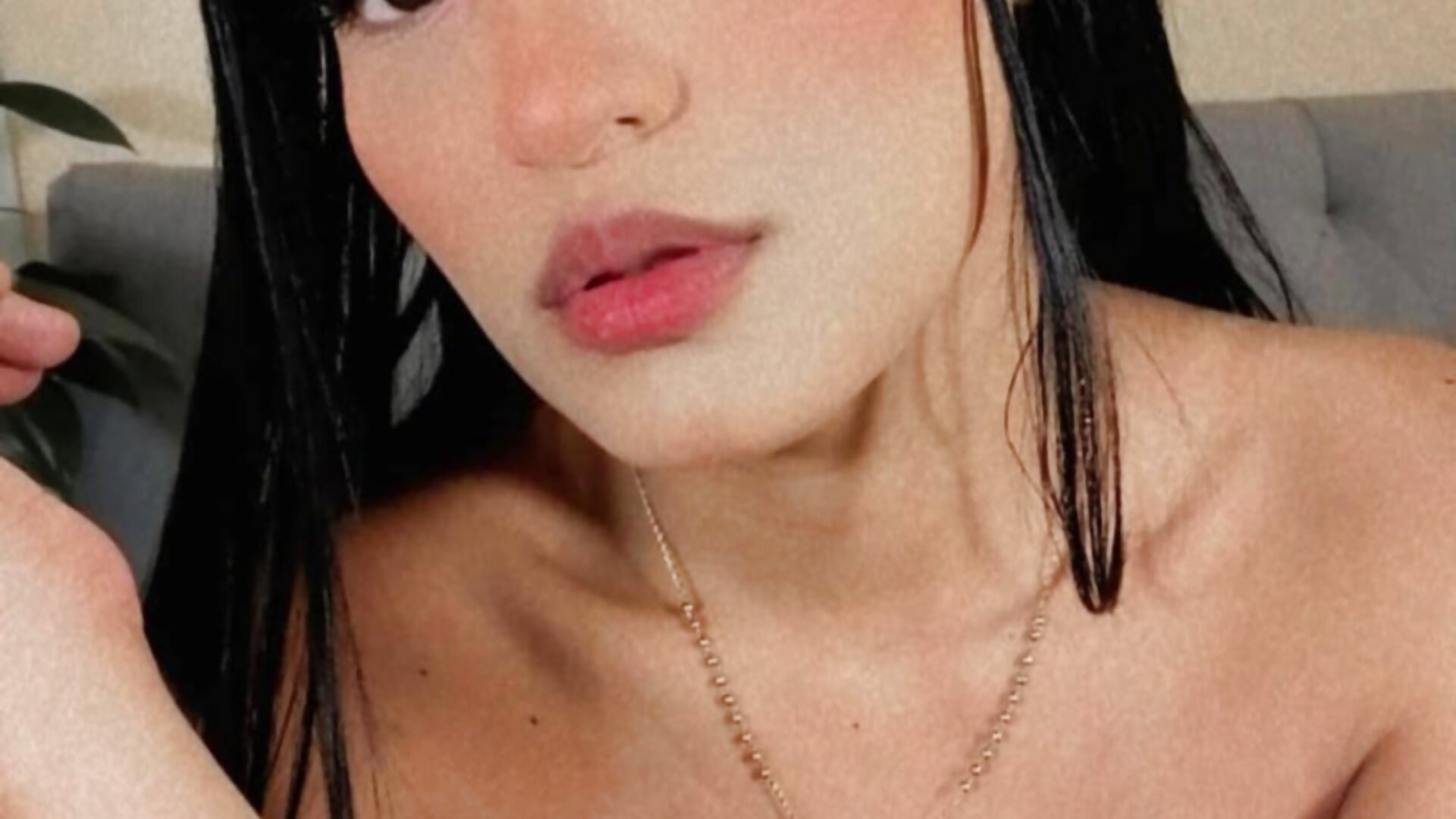 💙🦦 - video by AlondraFoxx cam model