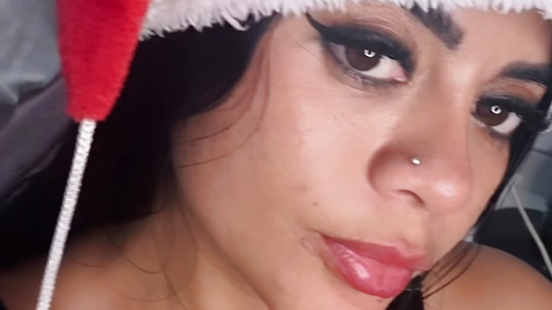 Hot.sexy. Pussy merry Christmas 🎄