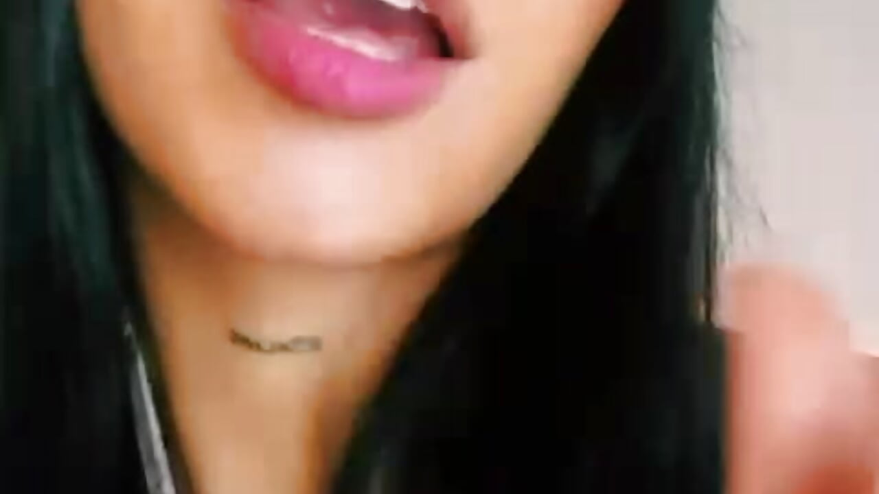 All of yours - video by Aida_moreno cam model