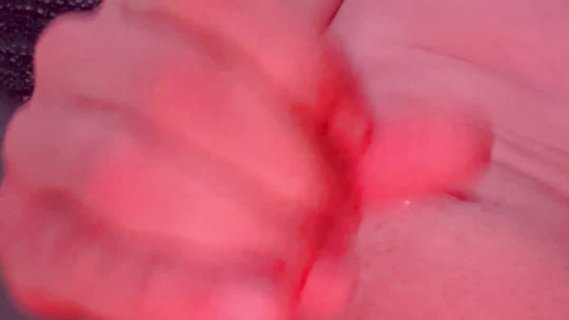 Massieren und Abspritzen - video by Zitus888 cam model