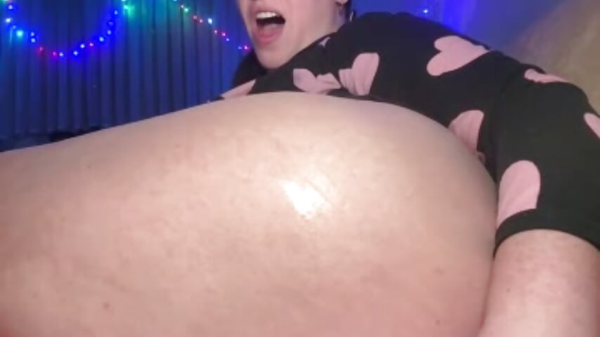 Anal. Dirty cum leaks out of my big ass – видео вебкам- модели Evelinia