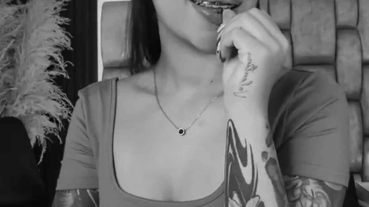 Happy 😍😘 - clip cu little_sophie18 model videochat