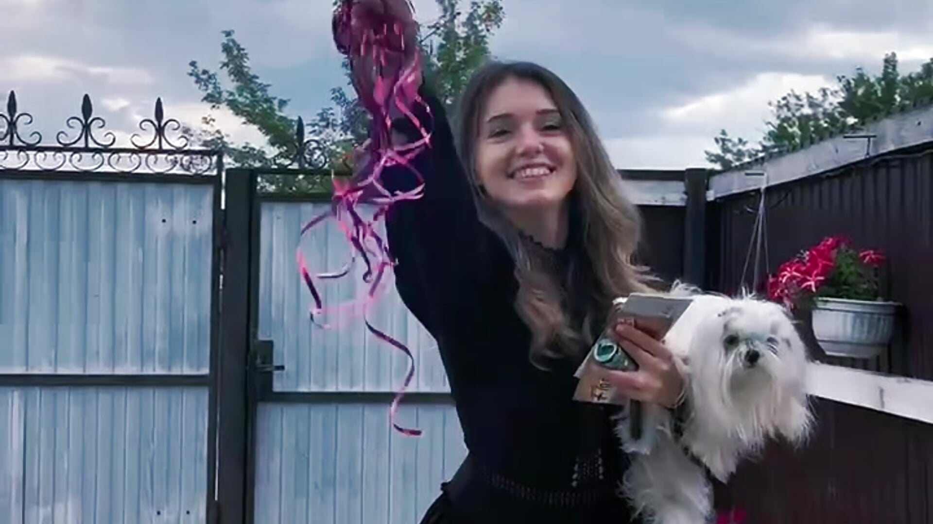 Today is my birthday! Congratulate me on this beautiful day🎉🎊🎈🍰 - video by foxy_blond cam model