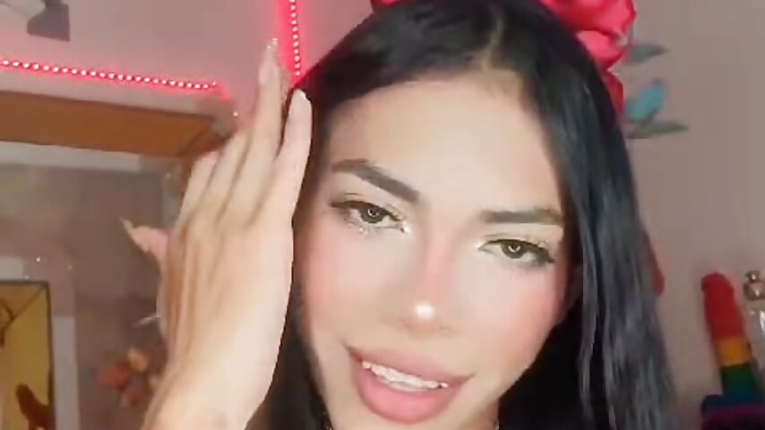 Video de WhatsApp 2024-08-02 a las 00,32,31_09ad480f - Vídeo de DannaTShot
