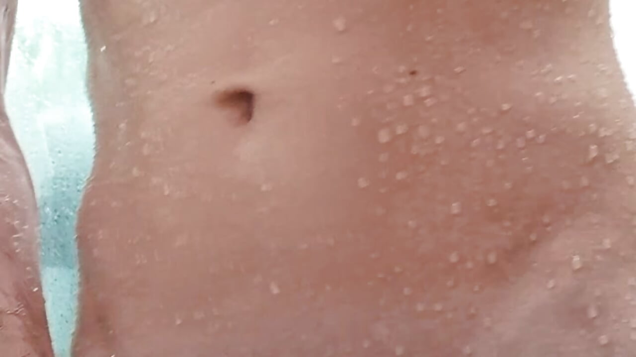 Banho — filmik plutoplutinho, modela(-lki) na kamerkach