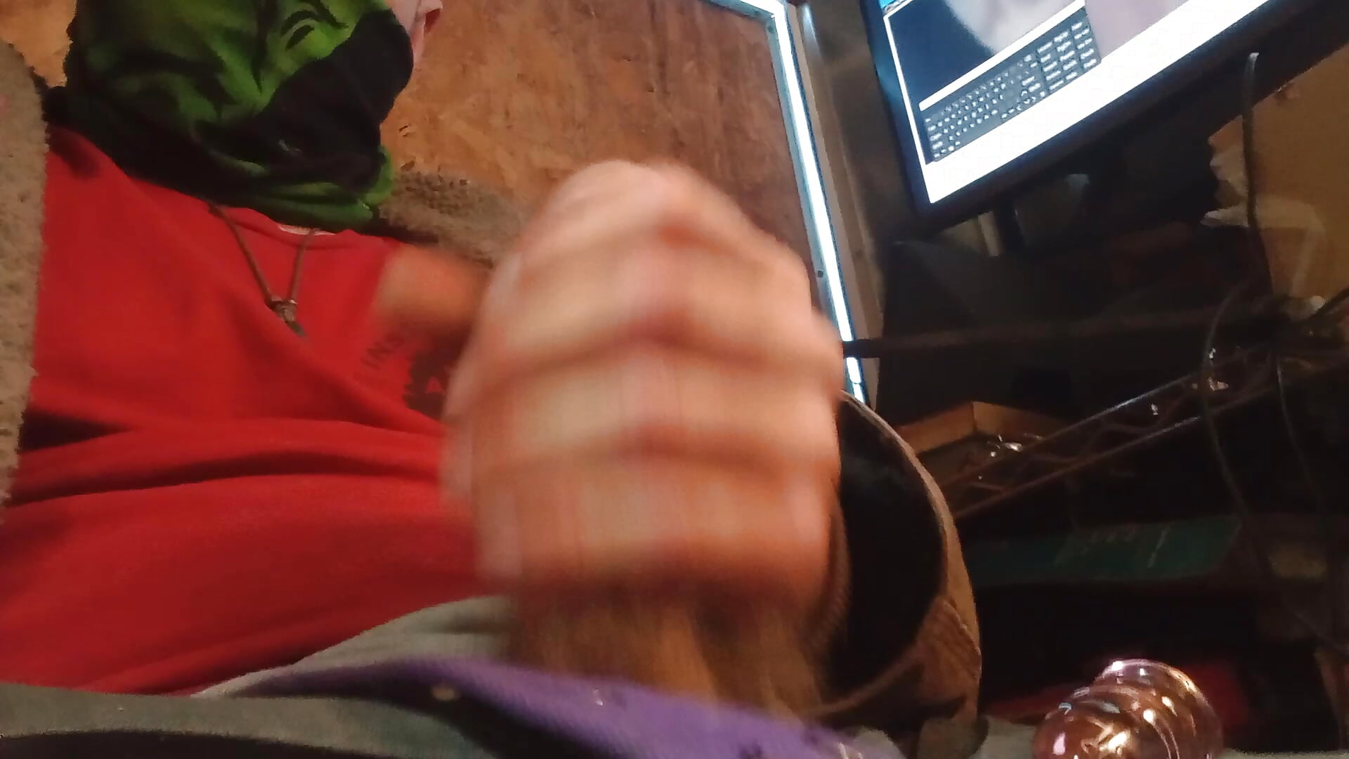 can you hang? - video của người mẫu cam Clit_commanderr