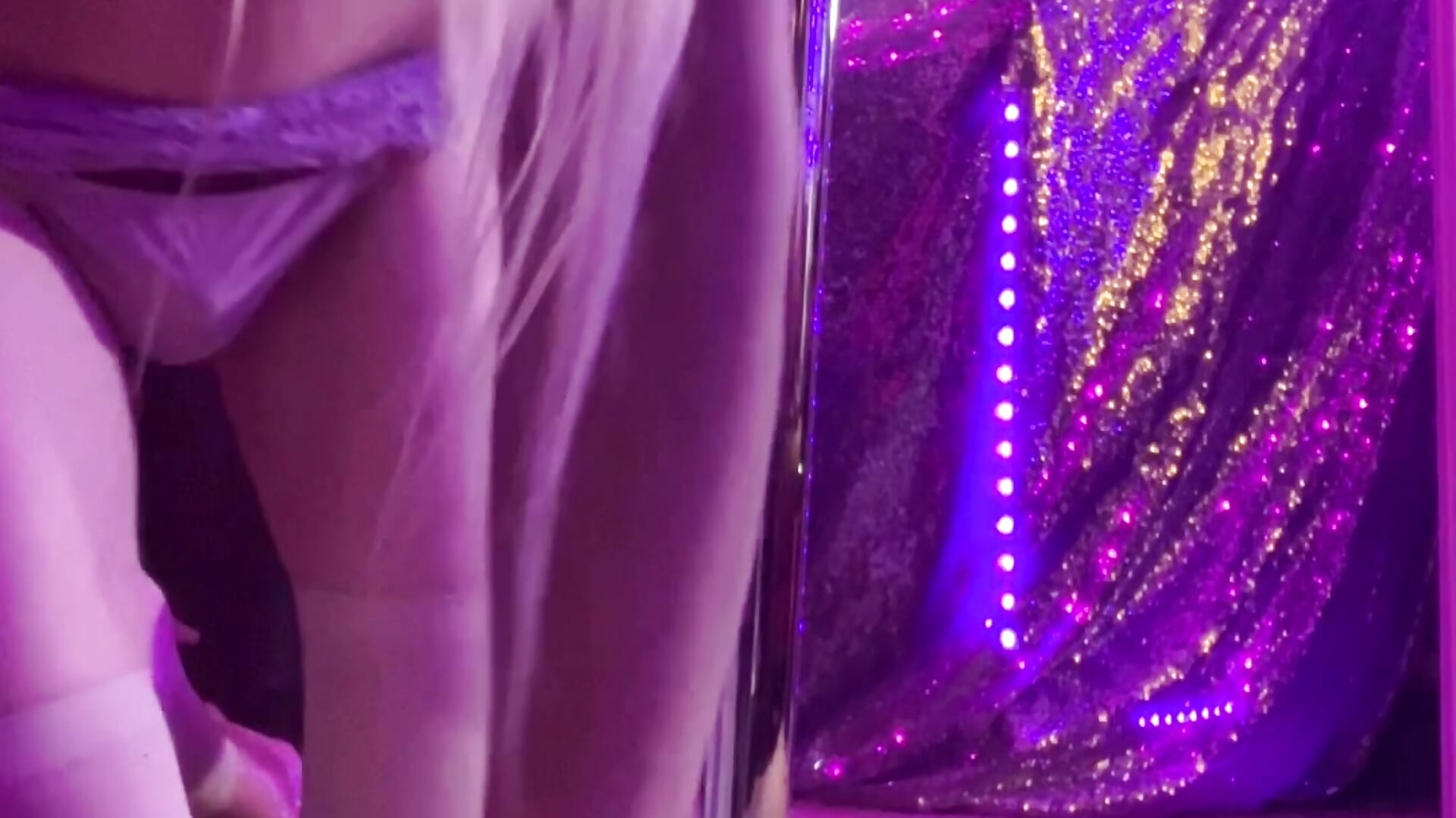 Lil ground work - video by halovalentine cam model