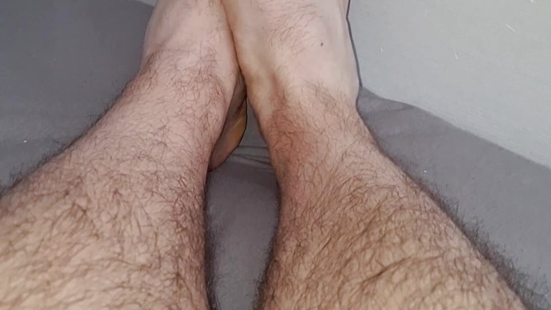 Showing feet - video TeenBoy9903 kameramallilta