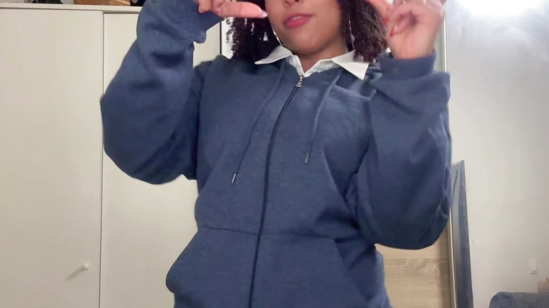 e826f414ae3e4fdea60cb6b7efedab02－カメラキャストのnoahmorの動画