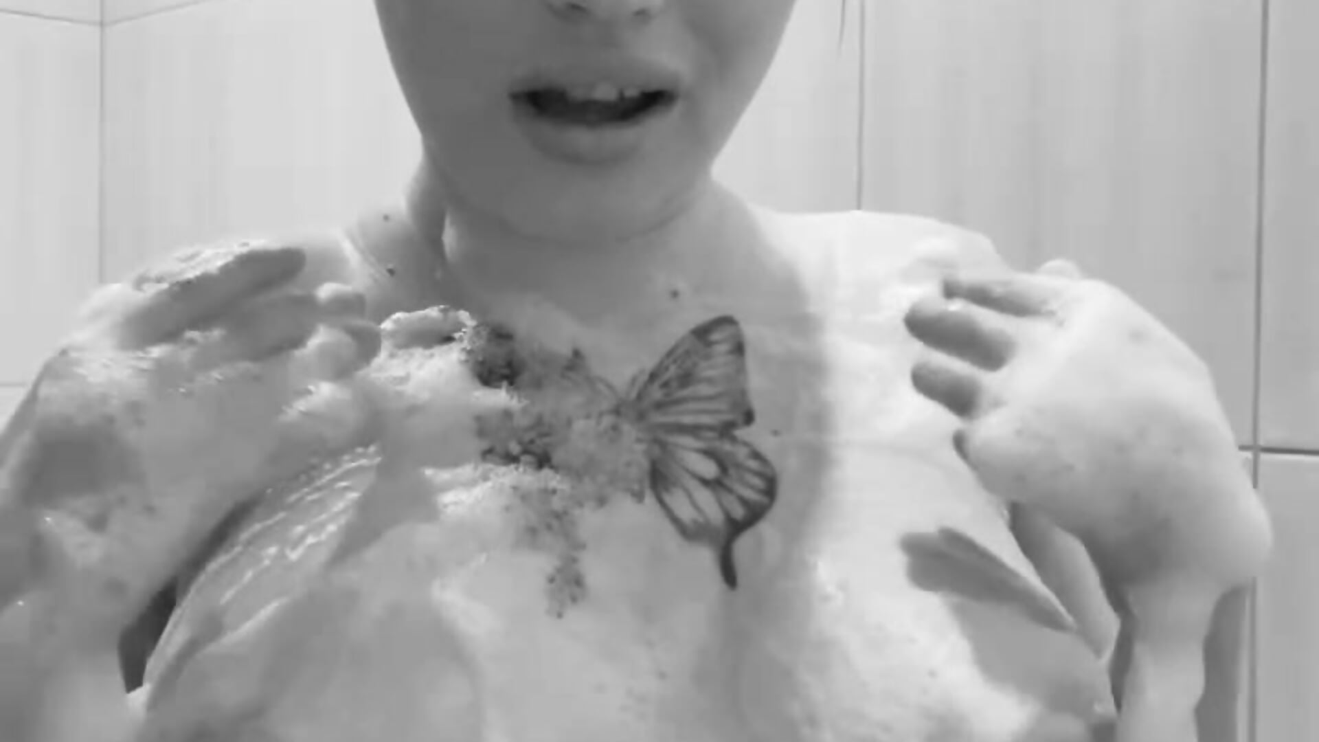 Hot bathroom^^ - EdytAlly主播的视频