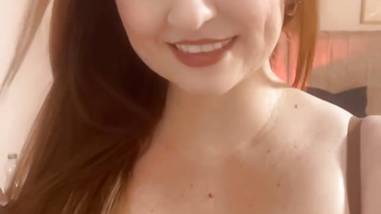 do you want to play with me - video by mia_lourence cam model