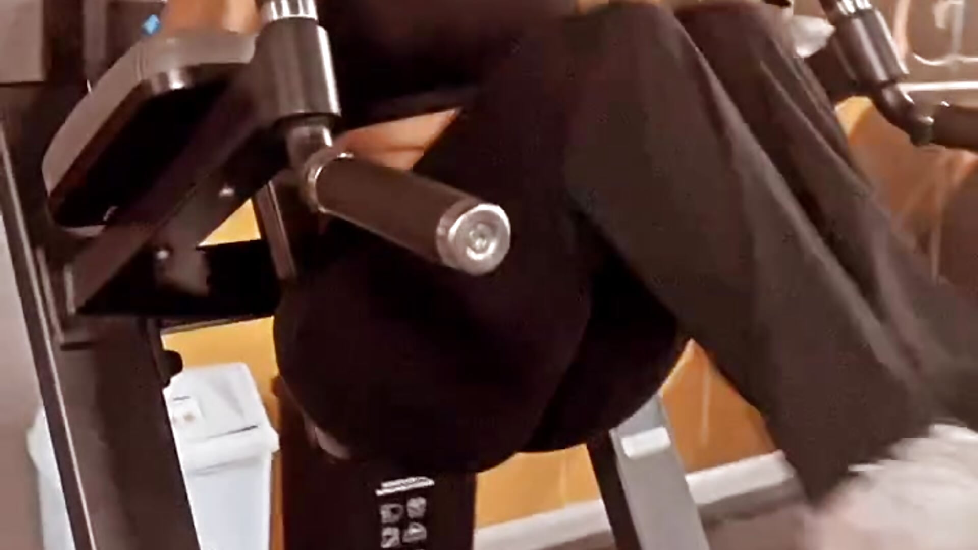 This exercise warms me up ! - video by Tamyjenkins1 cam model