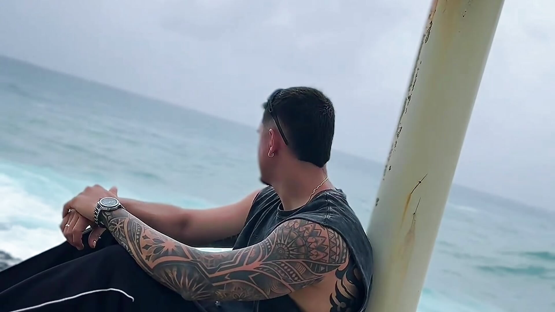 You, me and the sea 🥰🌊