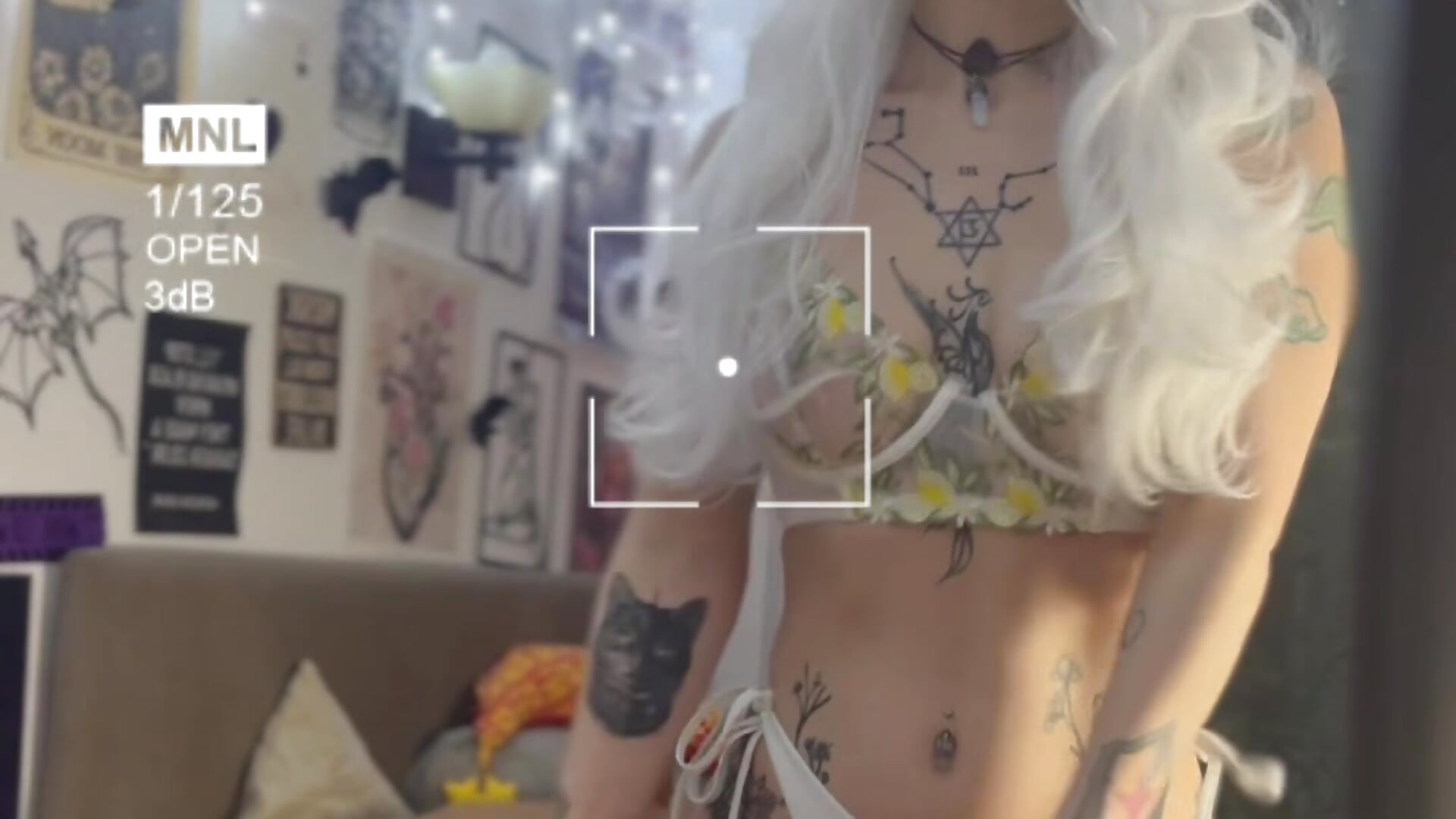 💣💚💛 - vídeo de la modelo de cam MoonAgnes